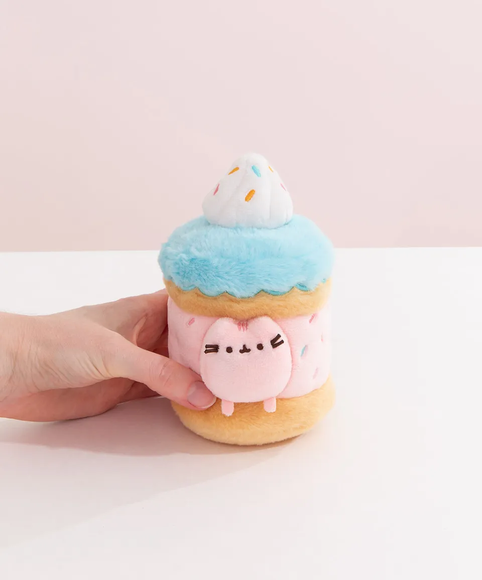 pusheen_sweets_sprinkle_cake_plush_pc_environment_3.webp Outlet Sweets Sprinkle Cake Plush 2-pc Environment Plush & Squisheens | Sweets