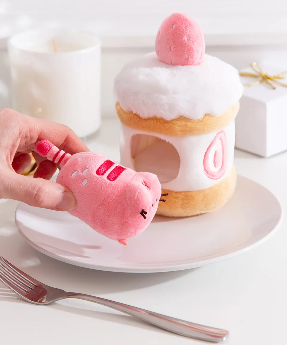 pusheen_sweets_strawberry_cake_plush_pc_environment_5.webp Best Sale Sweets Strawberry Cake Plush 2-pc Environment Plush & Squisheens | Sweets