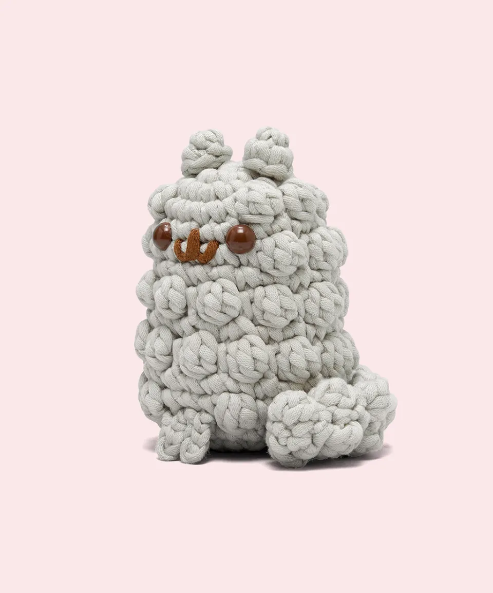 pusheen_x_the_woobles_stormy_crochet_kit_3.webp Outlet x The Woobles Stormy Crochet Kit Crafts & Games