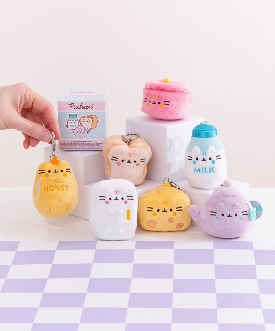 pusheens_kitchen_surprise_plush_4.webp Store 's Kitchen Surprise Plush Plush Accessories | Surprise Plush & Figurines